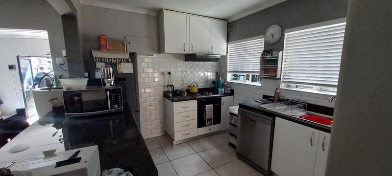 4 Bedroom Property for Sale in Bothasig Western Cape